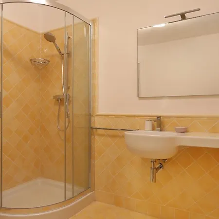 Mony. 100 Mt Dal Mare! Villa Pietrasanta